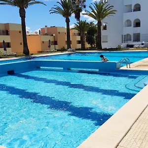 Apartamento 2a Palmeiras Com Piscina - Casas & Papeis