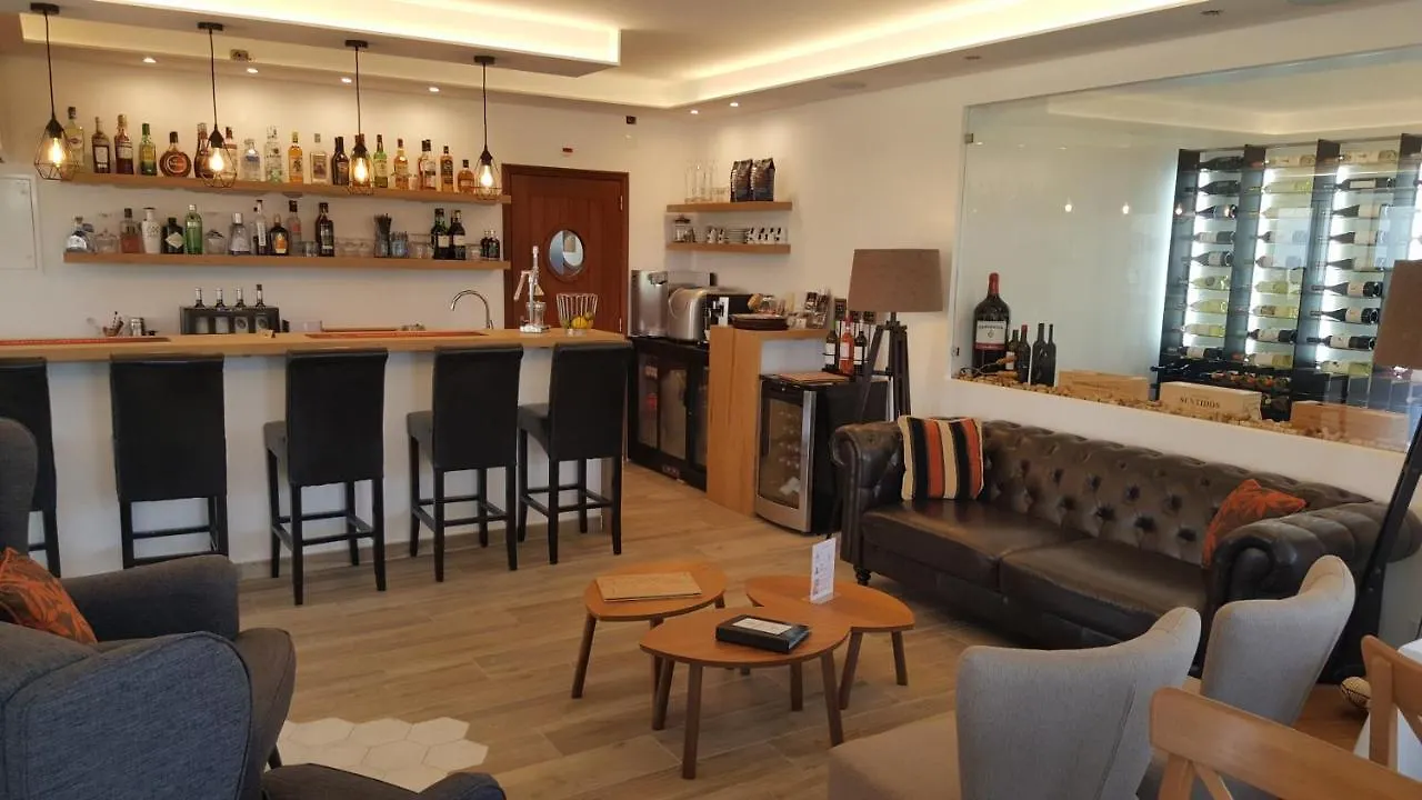 Casa Bela Moura, Boutique Hotel & Wine Porches  4*, Porches (Algarve)